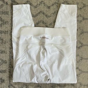 Lululemon White Legging Size 8/10 Worn Once NWOT
